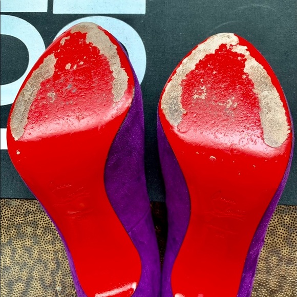 Christian Louboutin Purple Suede Peep Toe Pump - Picture 4 of 8